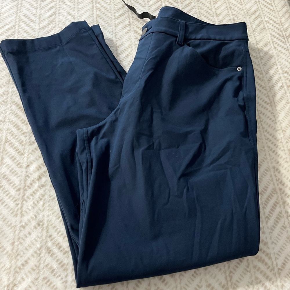 Lululemon 32 x 28 1/2 Men's Navy Blue Pants